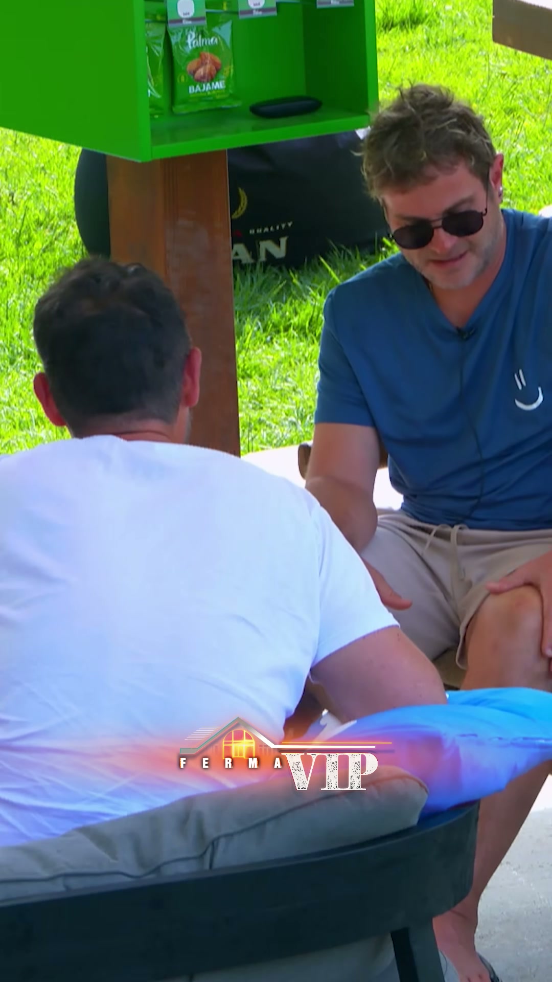 Vanesa zgjidh problemin me të dashurin jashtë në Ferma VIP Albania