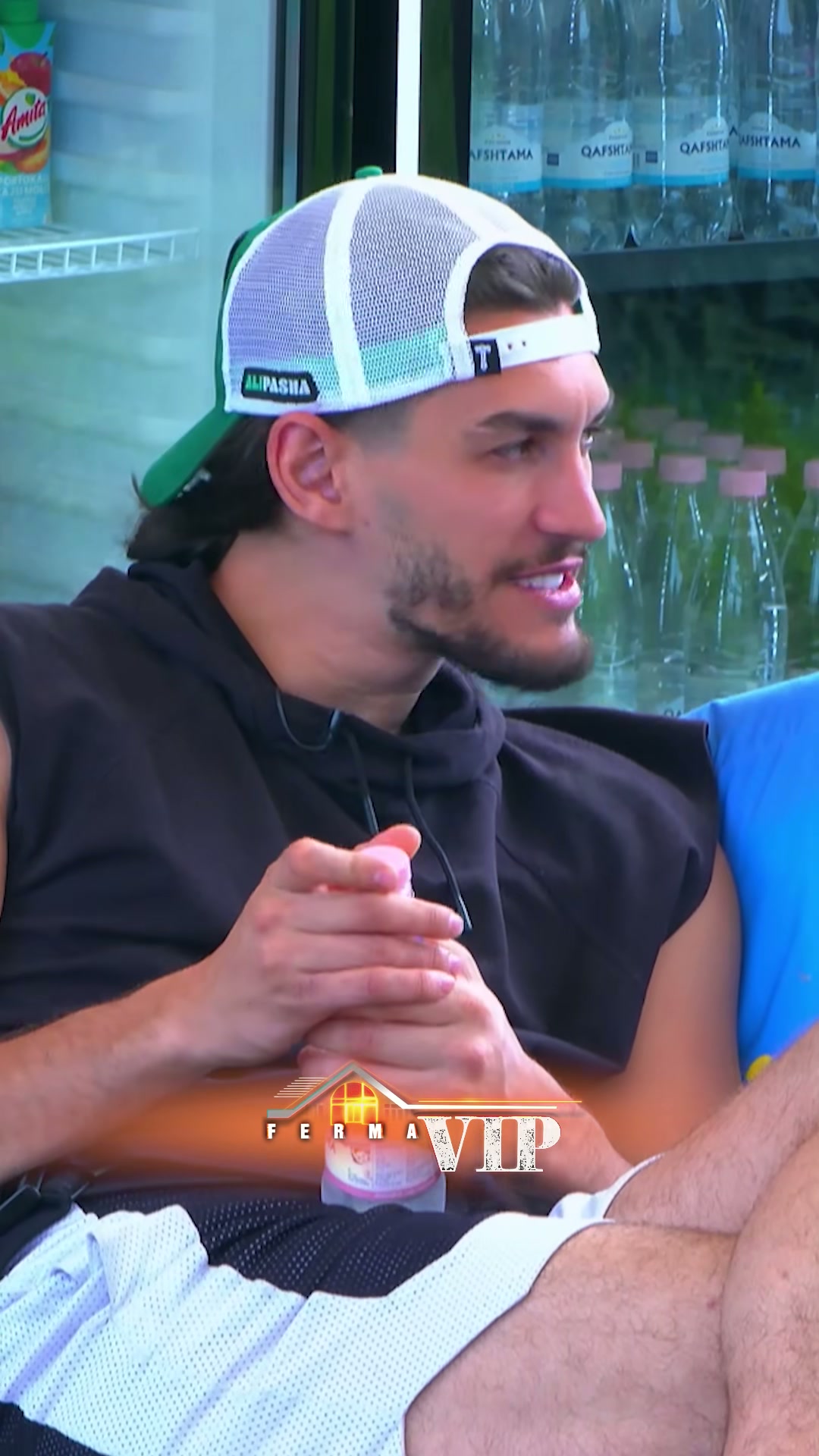 Adioni dhe Fabjolës: Pritja që e Shndërroi në Muzikë - screenshot 1