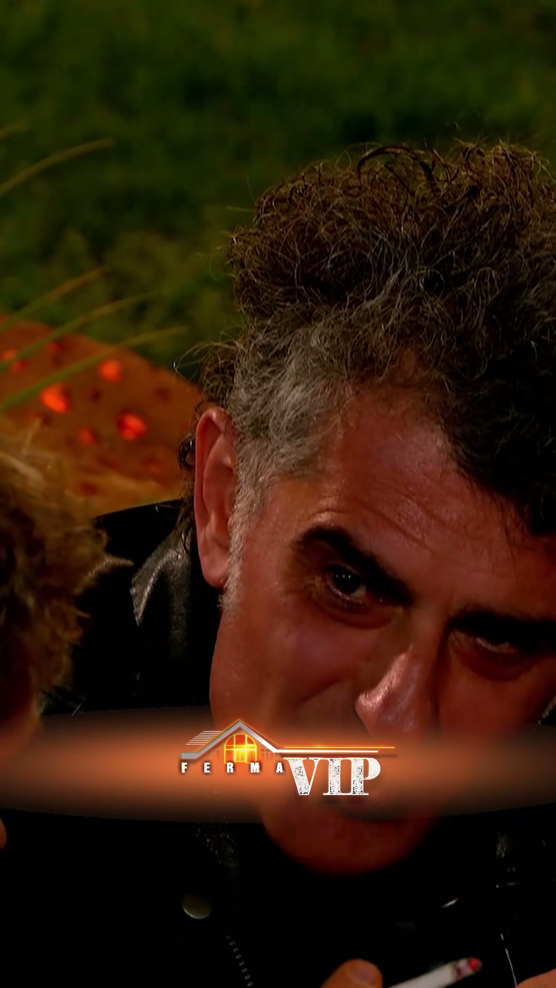 Biseda e nxehtë mes Klodit dhe Ilirit – Çmime VIP në Ferma VIP Albania - screenshot 1