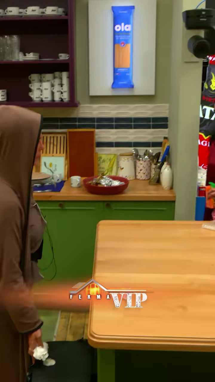 Malbora dhe Fabjola: Komentet e Tyre për Fermerët në Ferma VIP Albania - screenshot 1