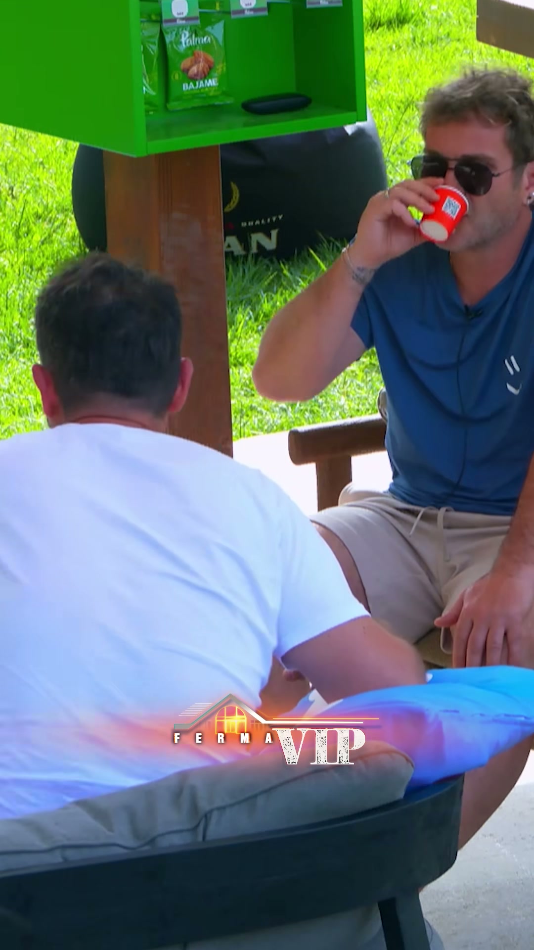 Vanesa zgjidh problemin me të dashurin jashtë në Ferma VIP Albania - screenshot 2