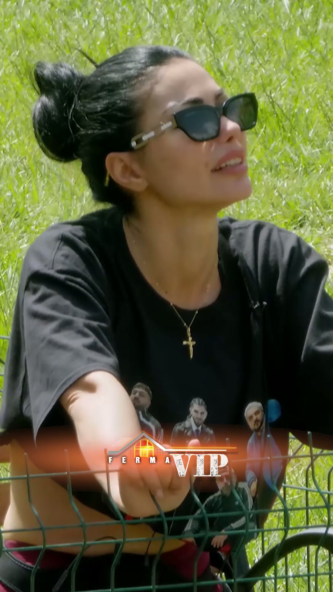 Gresa dhe Biseda e Nxehtë me Indrin në Ferma VIP Albania - screenshot 2