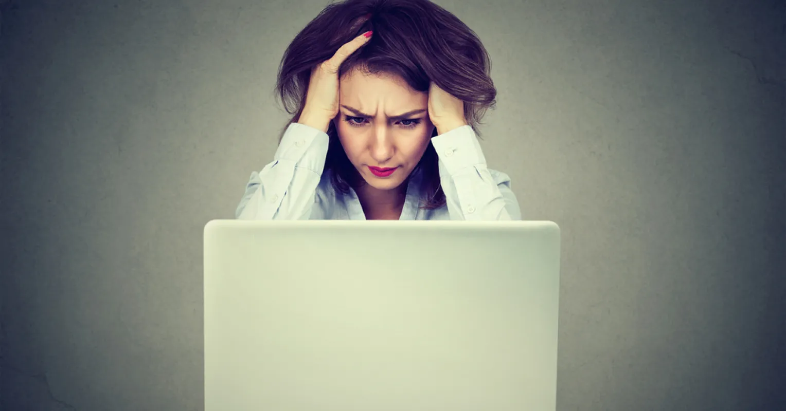 Individual feeling disconnected from friends after engaging in online interactions