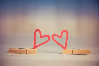 Individual feeling disconnected while swiping through dating app matches