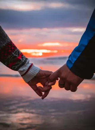 Individual feeling confused about relationship signals in a dating scenario