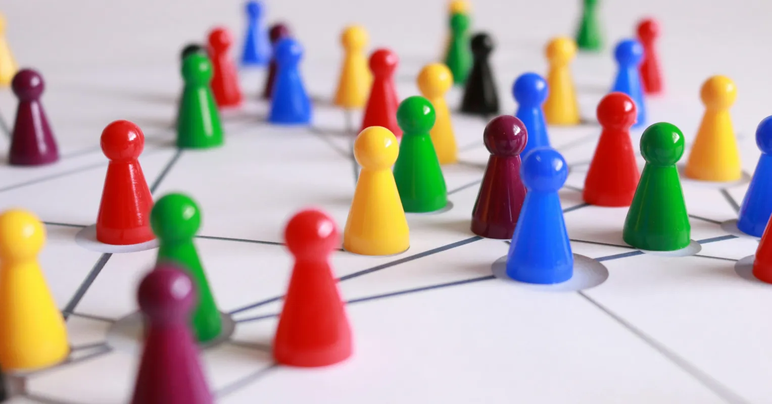 Group of midlife friends discussing emotional support and friendship dynamics