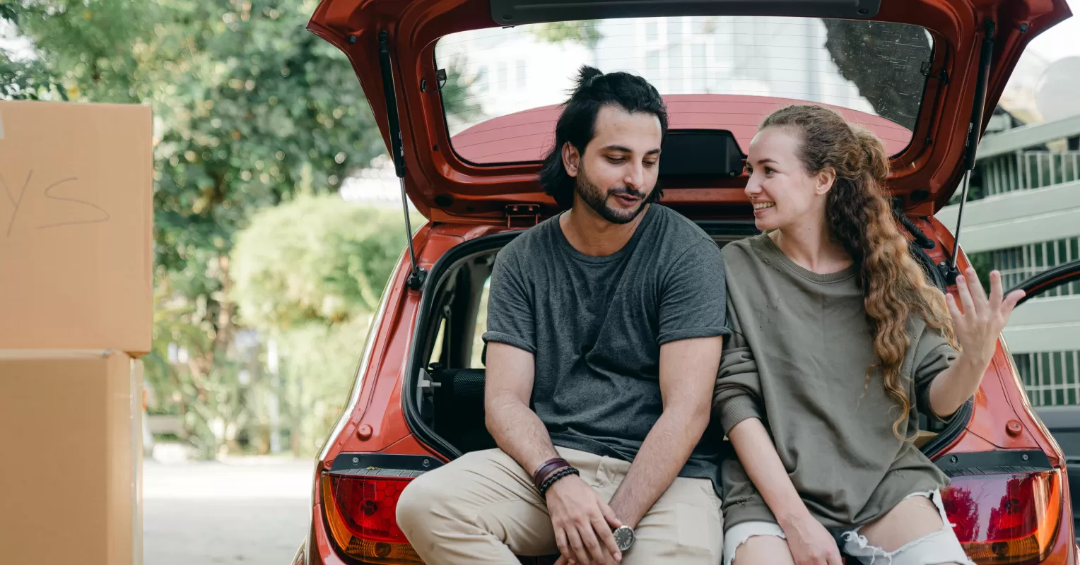 Couple discussing emotions to navigate conflict resolution strategies for couples