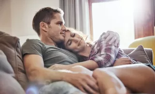 Couple experiencing emotional distance after a conflict, reflecting on relationship signals.