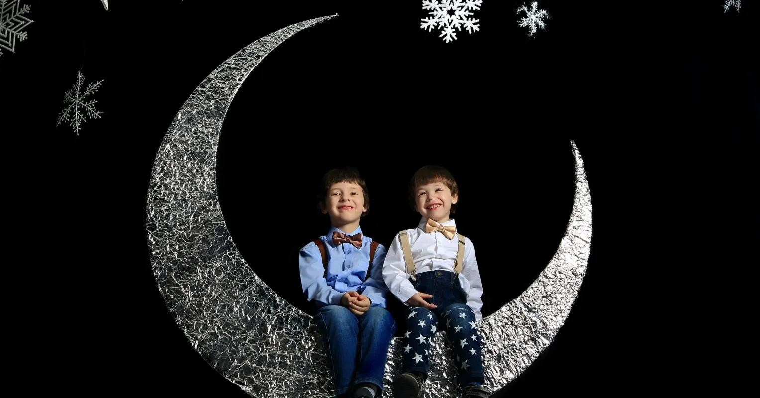 Twin siblings displaying contrasting emotions, showing signs of self-esteem struggles