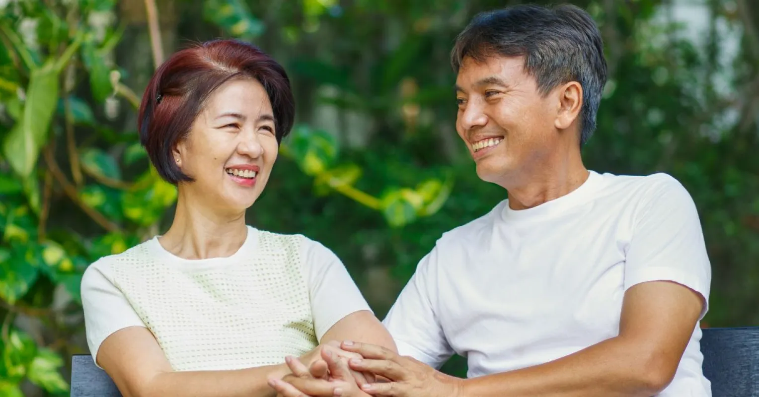 Couple showing frustration during a heated discussion, indicating unhealthy argument signs in a relationship