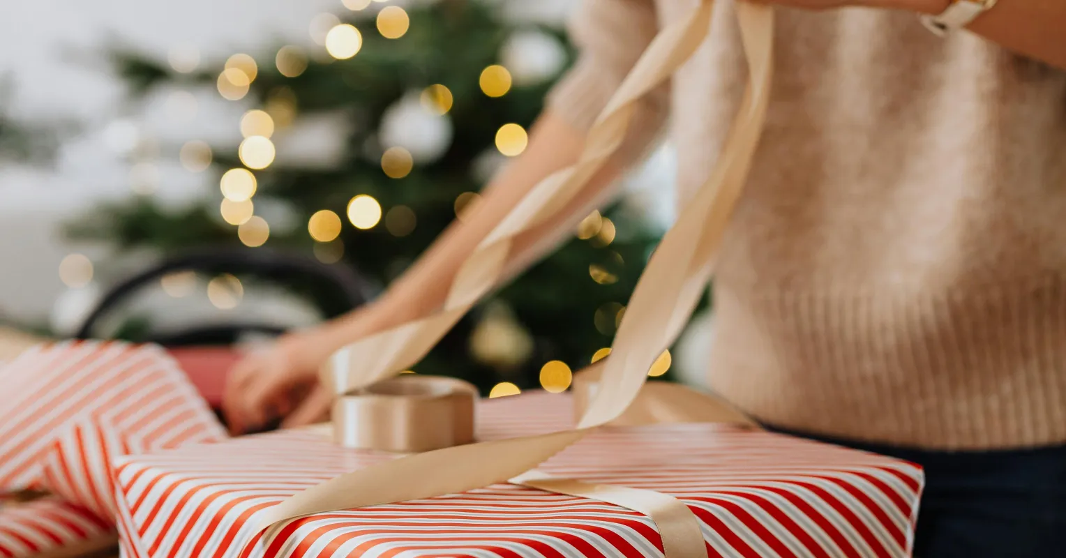 Couple sitting apart during holiday planning, illustrating avoidance behaviors in relationships