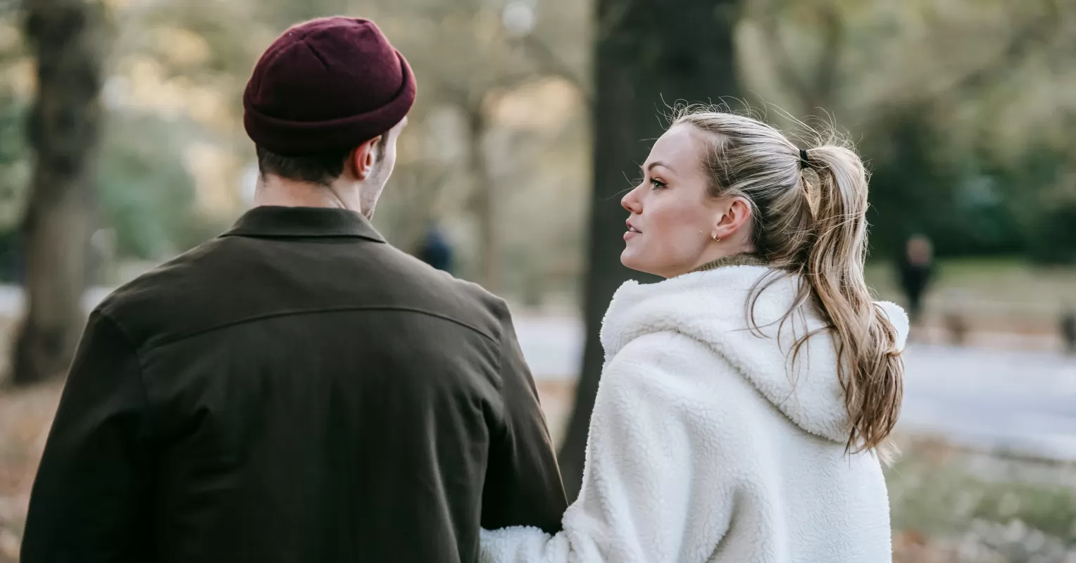 Partner giving one-word answers, indicating confusion in relationship communication dynamics
