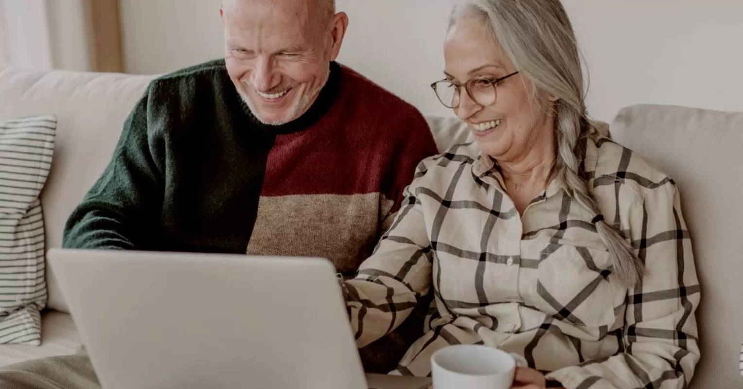 Couple discussing changing relationship goals amidst uncertainty and emotional signals.