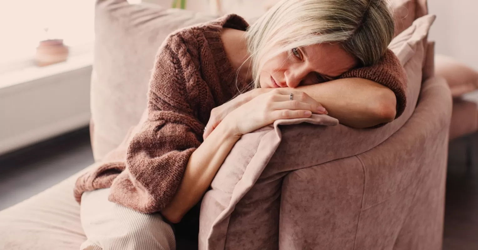 Couple experiencing emotional tension, reflecting on why needing space brings guilt in relationships