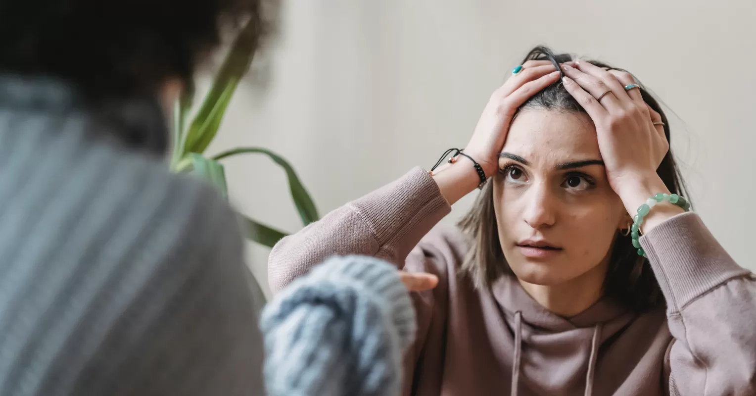Person reflecting on emotional behavior and meaning connected to how to respond when someone belittles you
