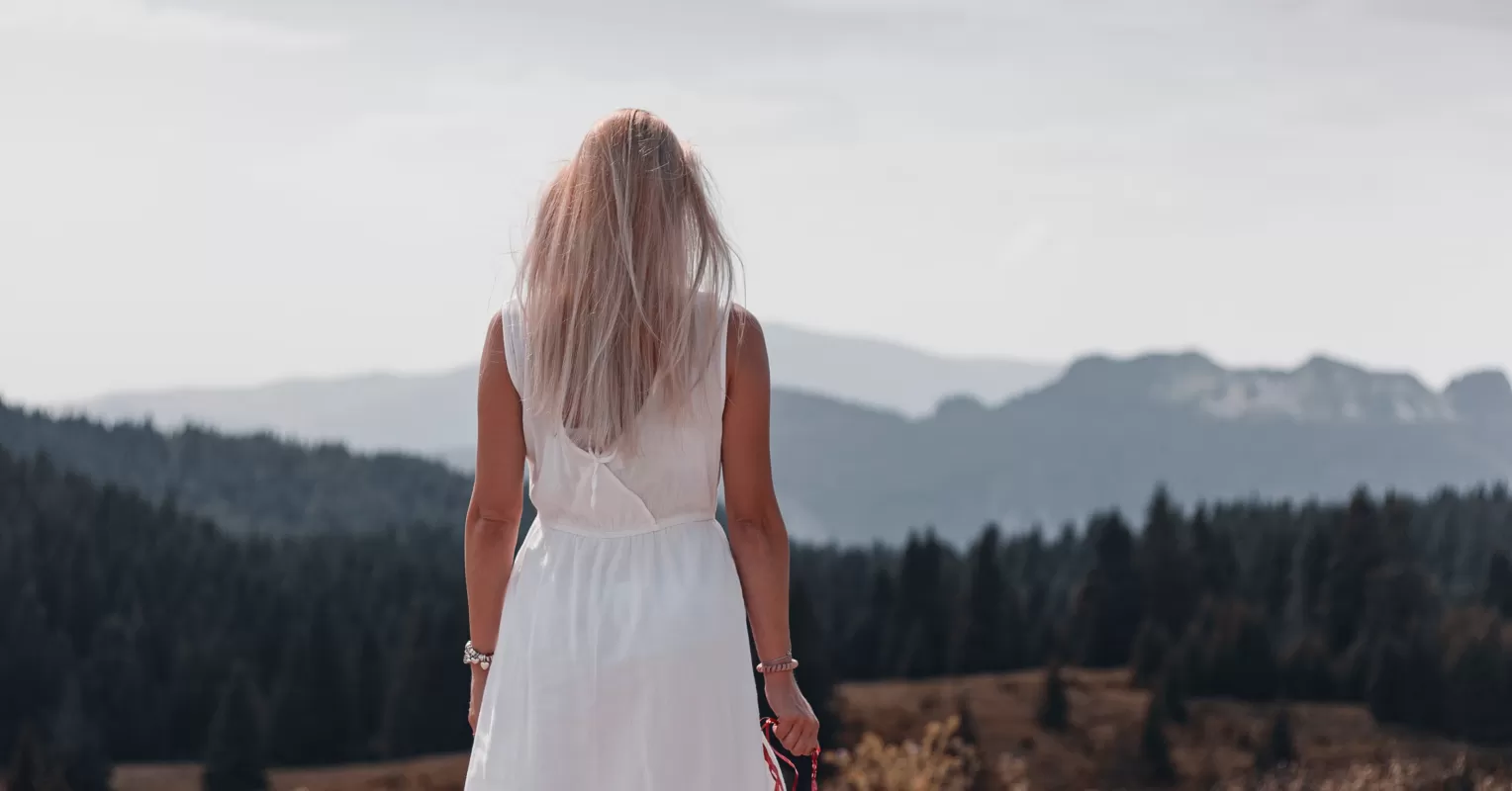 Individual processing feelings of rejection in love while reflecting on emotional signals